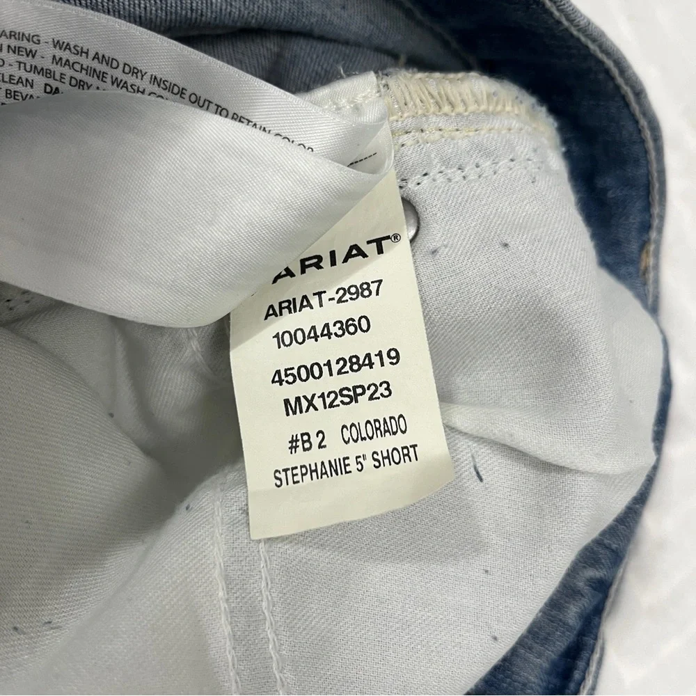 Ariat Blue Denim Jean Shorts Perfect Rise Boyfriend‎ 25 5 inch inseam nwot